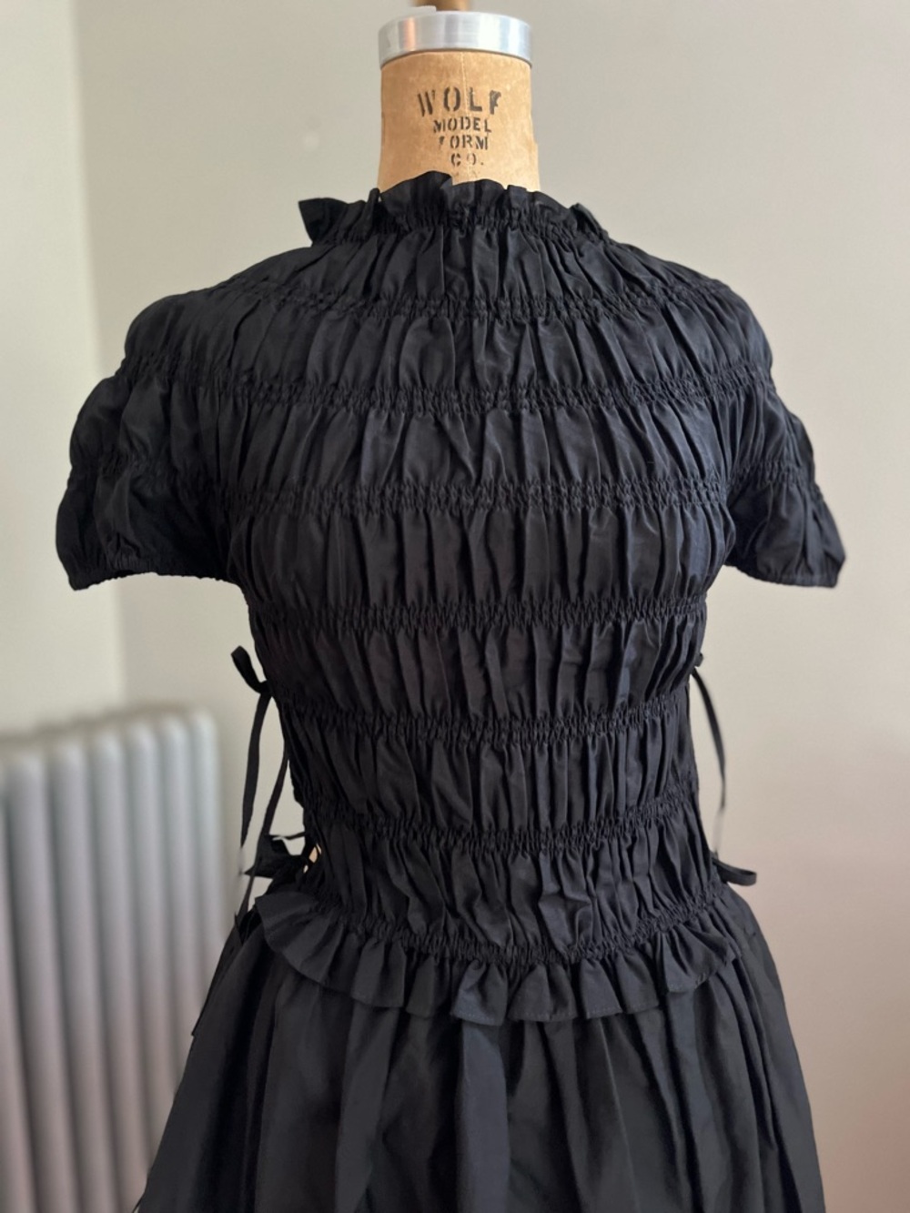 Cordera Fluid Sculpted Dress - Picture 5 of 12